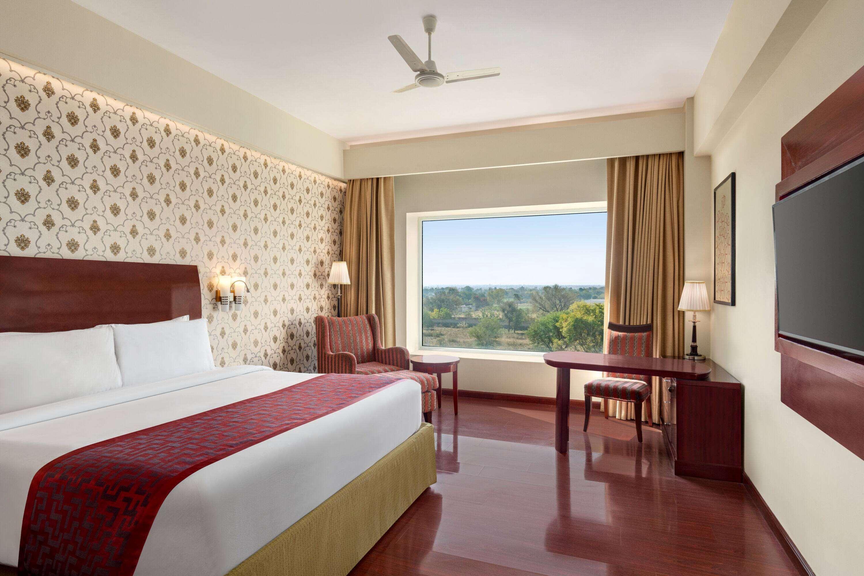 Hotel Ramada By Wyndham Jaipur Jaisinghpura Esterno foto