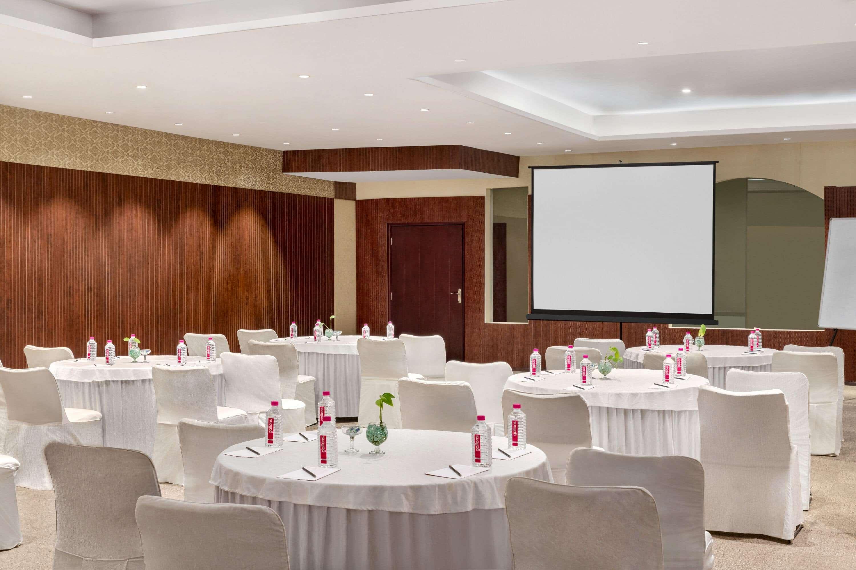 Hotel Ramada By Wyndham Jaipur Jaisinghpura Esterno foto