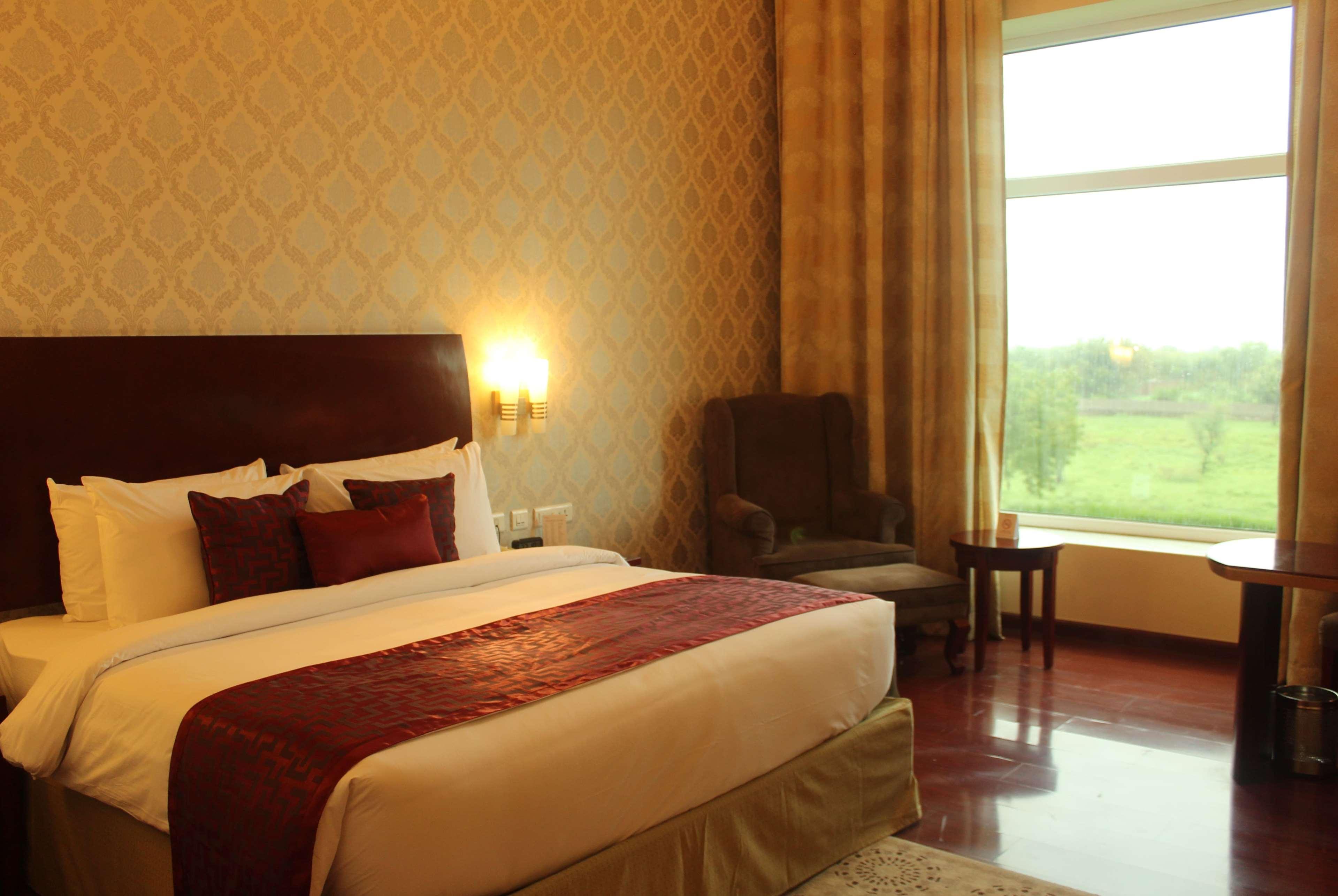 Hotel Ramada By Wyndham Jaipur Jaisinghpura Esterno foto